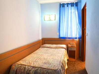 Hostal Xarau Серданьола-дель-Вальес Номер фото
