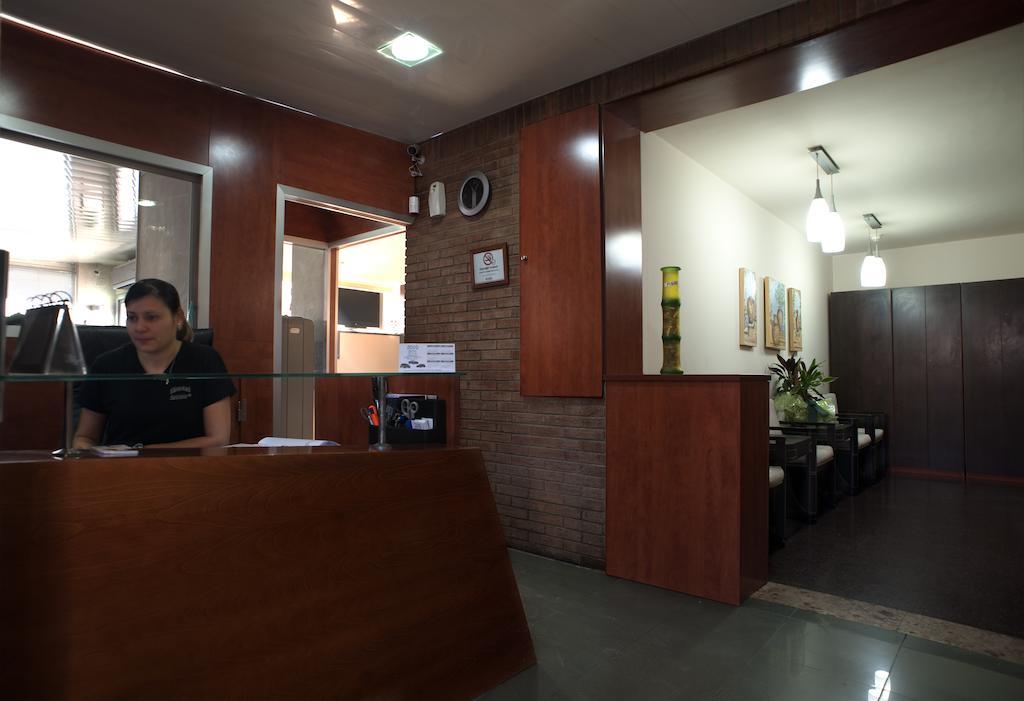 Hostal Xarau Серданьола-дель-Вальес Экстерьер фото
