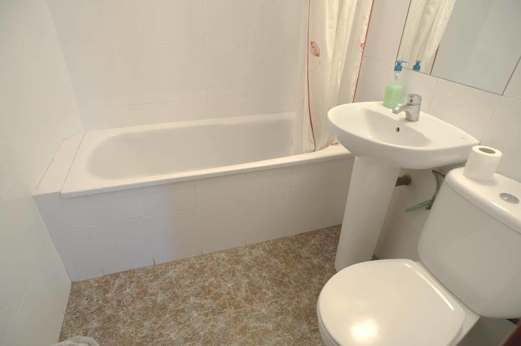 Hostal Xarau Серданьола-дель-Вальес Экстерьер фото
